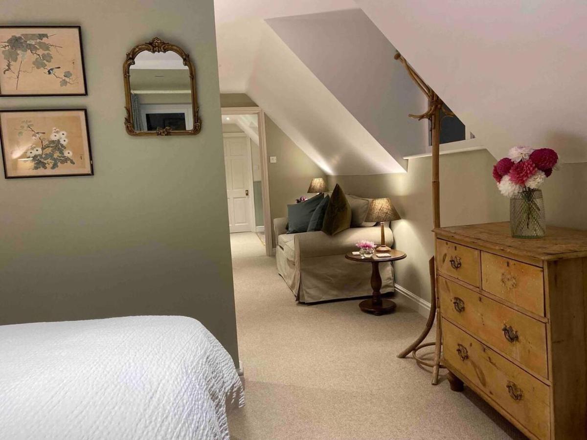 Pewsey Retreat 3 Sleeps -Petfriendly Bbq Parking Apartment Exterior photo